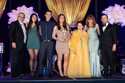 Hakjoo Savercool -2018 Outstanding Innovation in Cosmetic Dentistry Award